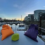 Hausboot Lore ספינת מלון דיסבורג