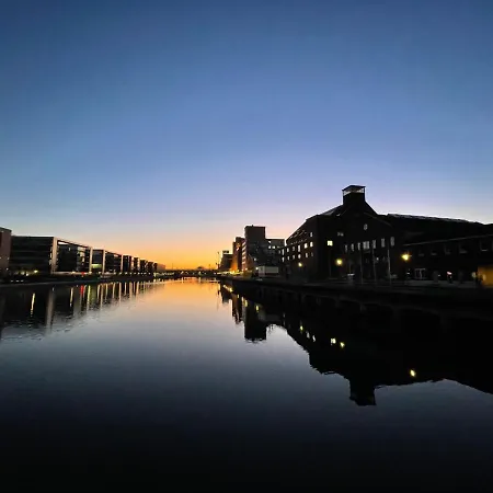 Hausboot Lore Bådhotel *