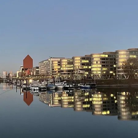 Úszó hotel Hausboot Lore *