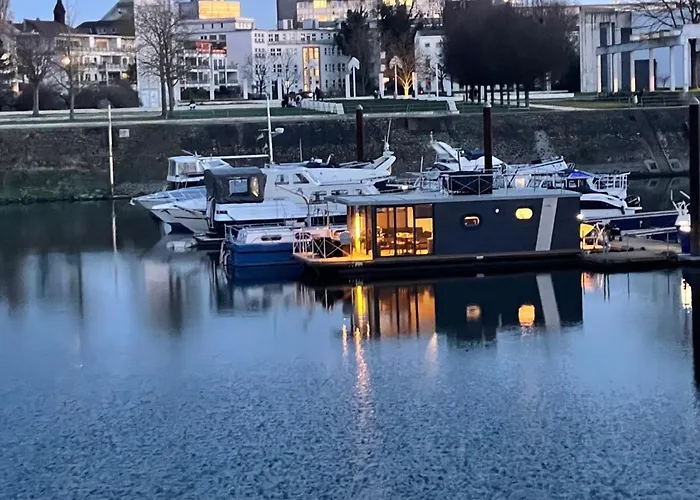 Hausboot Lore Hotel en barco *