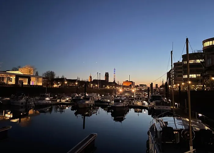 Hausboot Lore Πλωτό κατάλυμα